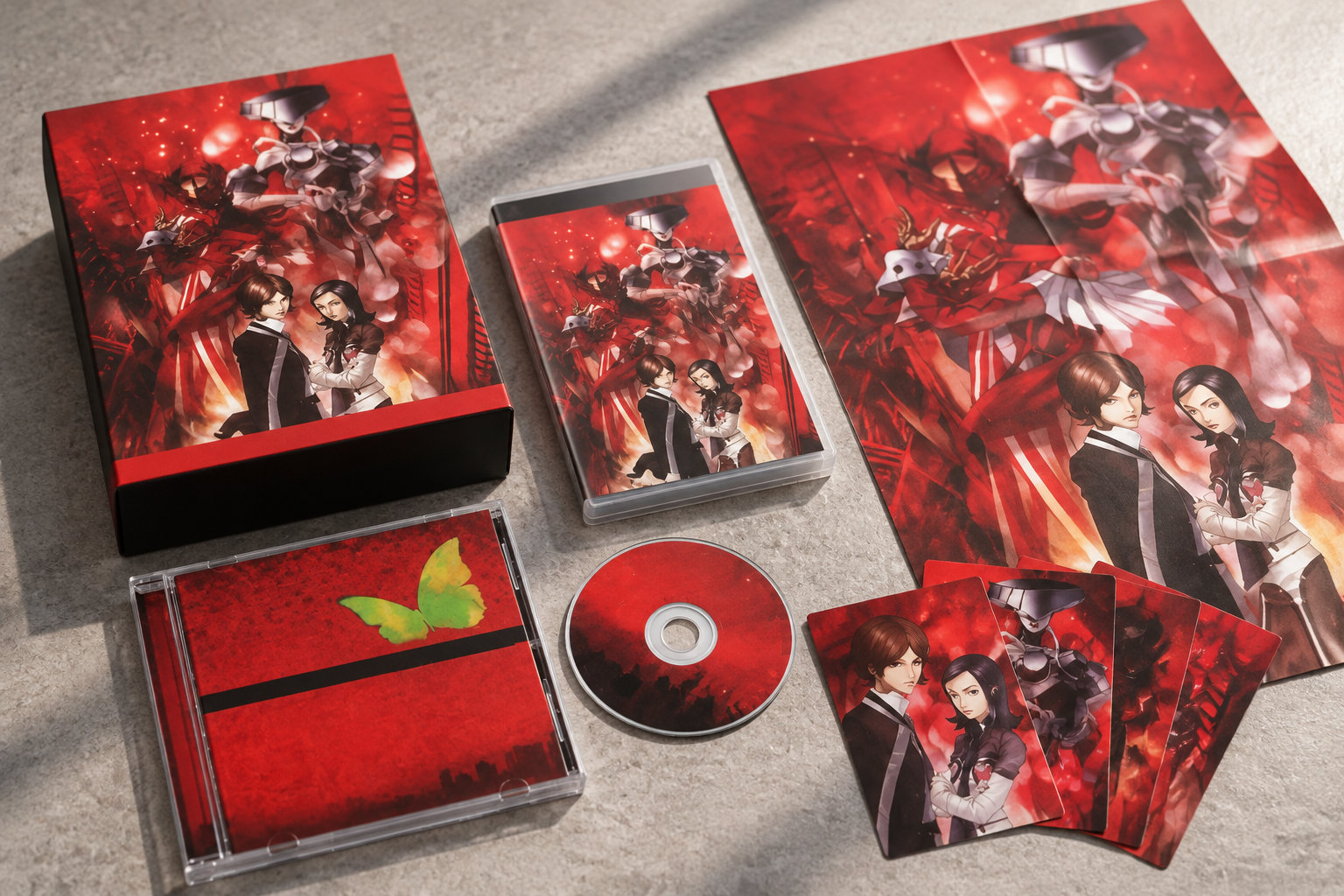 Un coffret illustré, une jaquette, un disque, un boîtier de CD et plusieurs cartes décorées d’illustrations de personnages sont disposés sur une surface grise.